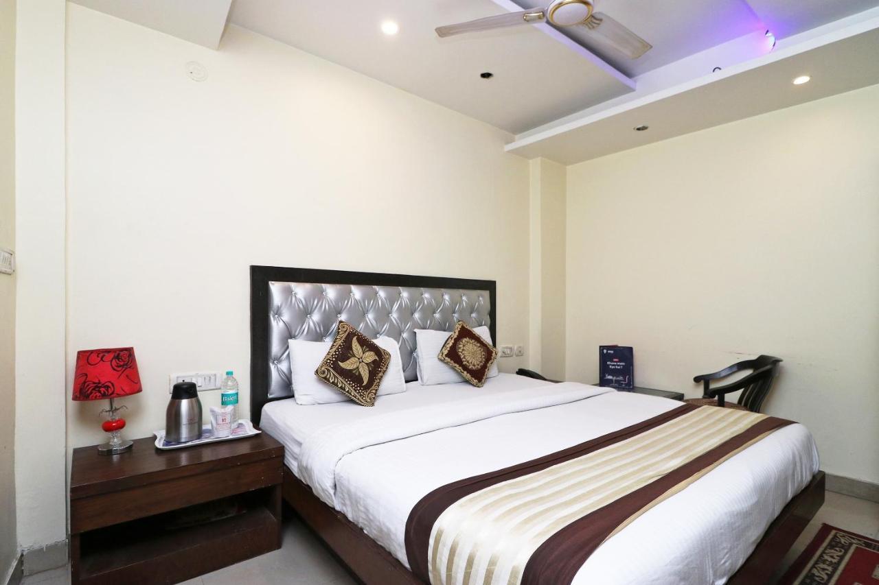 Hotel Guruvas Inn "Vaccinated Staff" New Delhi Ngoại thất bức ảnh